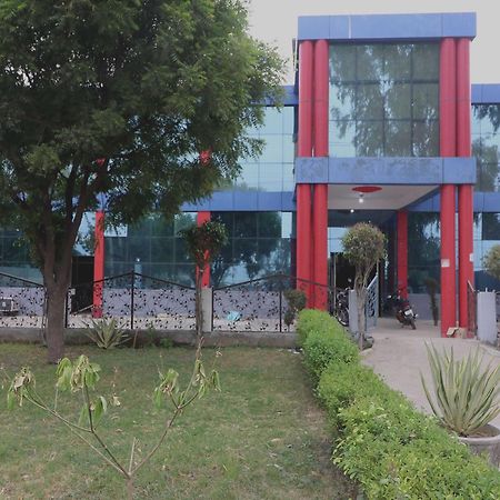 Hotel O Mulaqat Dadri Buitenkant foto