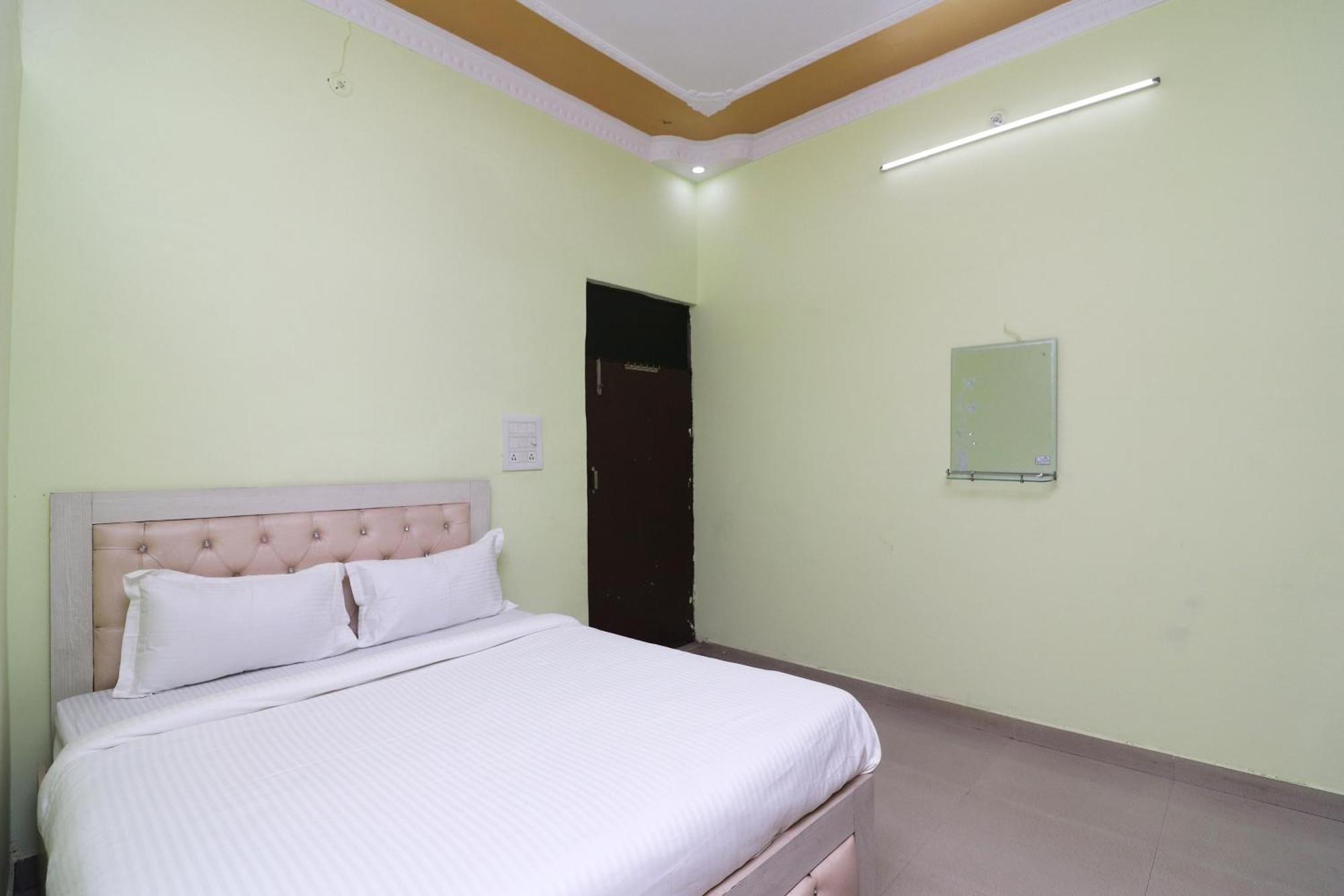 Hotel O Mulaqat Dadri Buitenkant foto
