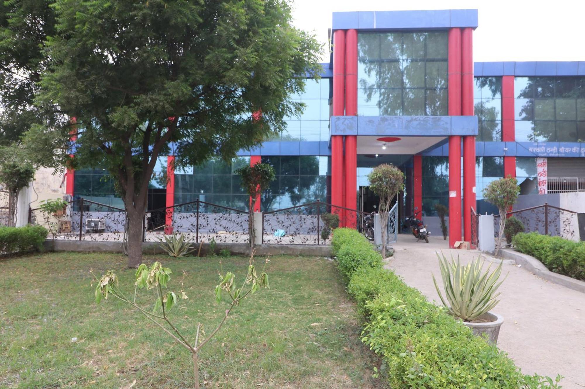 Hotel O Mulaqat Dadri Buitenkant foto