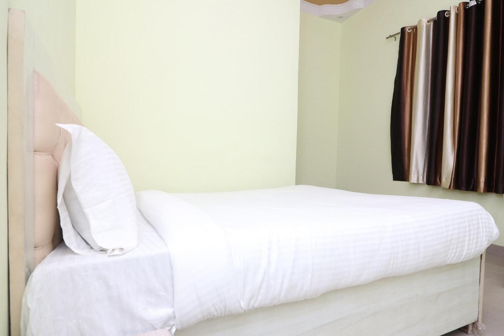 Hotel O Mulaqat Dadri Buitenkant foto
