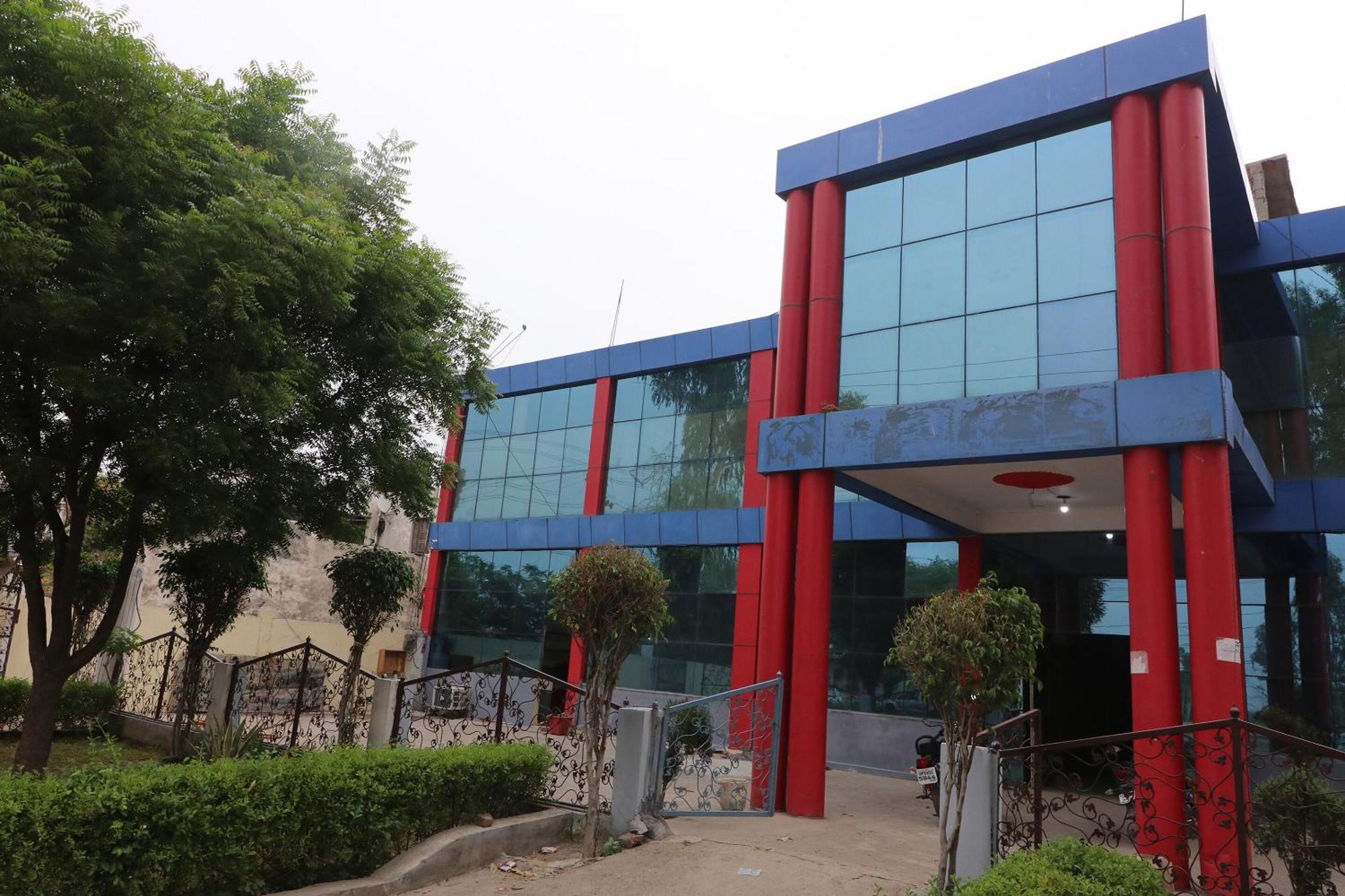 Hotel O Mulaqat Dadri Buitenkant foto